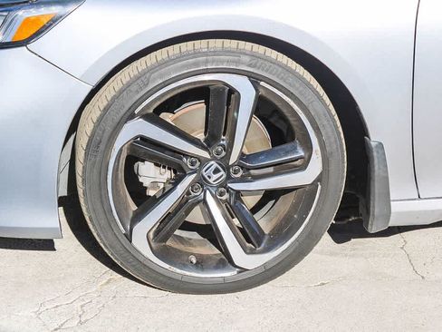 Used 2020 Honda Accord Sport image 9