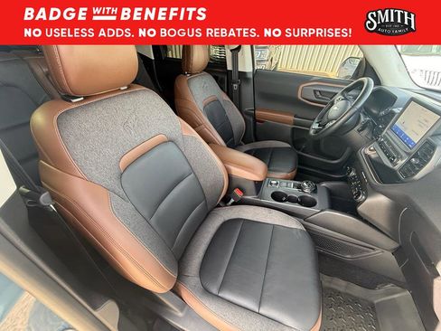 Used 2023 Ford Bronco Sport Outer Banks w/ Tech Package image 12