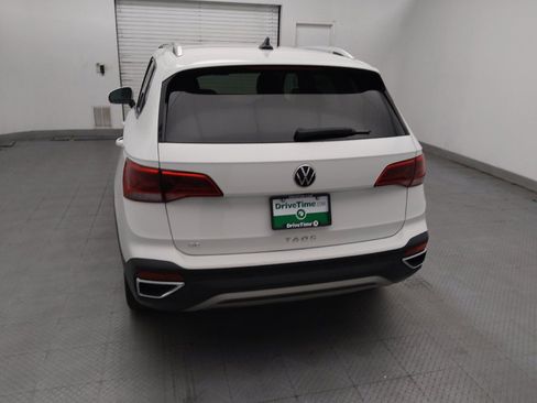 Used 2024 Volkswagen Taos SE FWD image 6