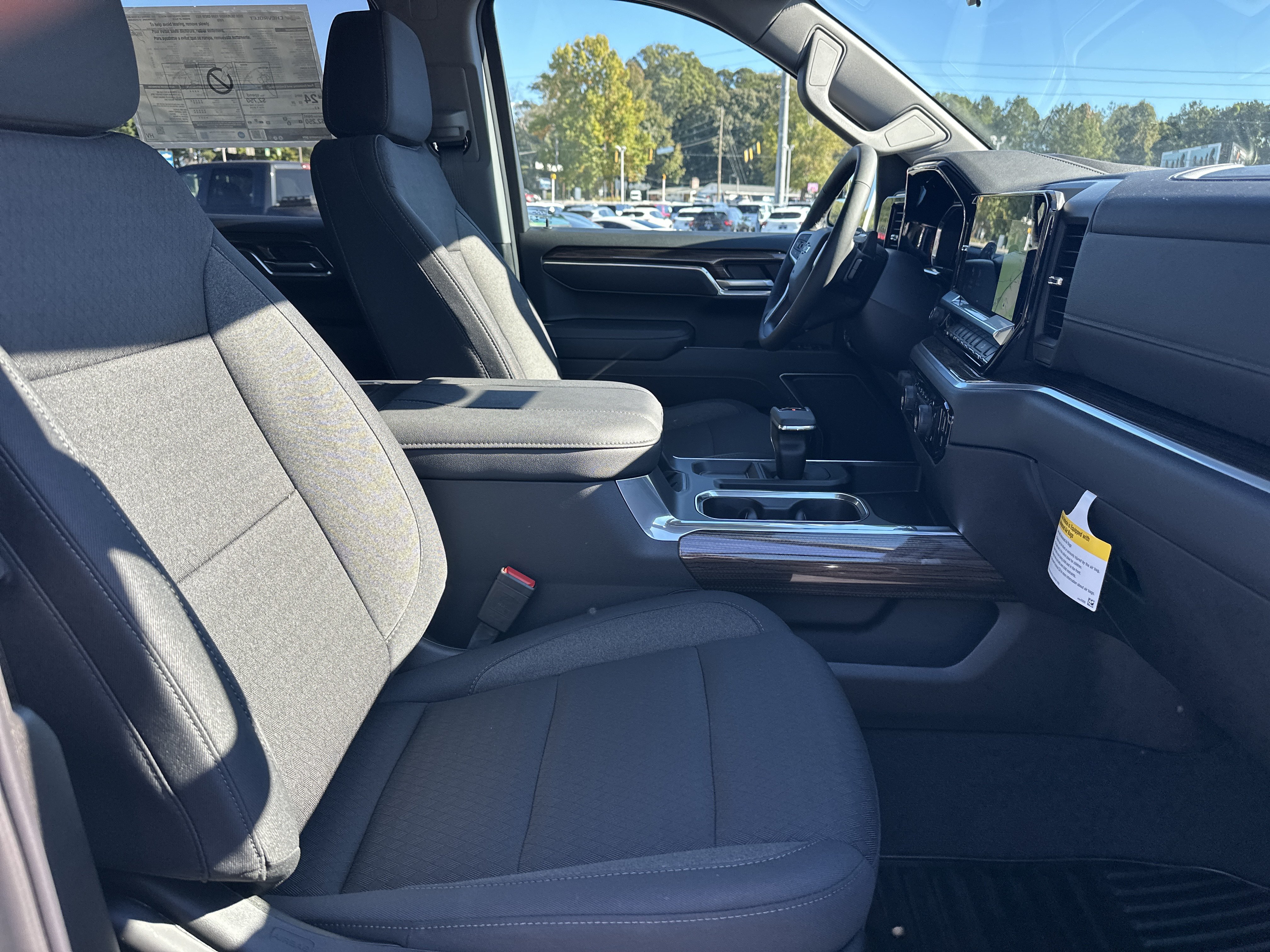 New 2026 Chevrolet Silverado 1500 RST w/ Z71 Off-Road Package AWD/4WD image 15