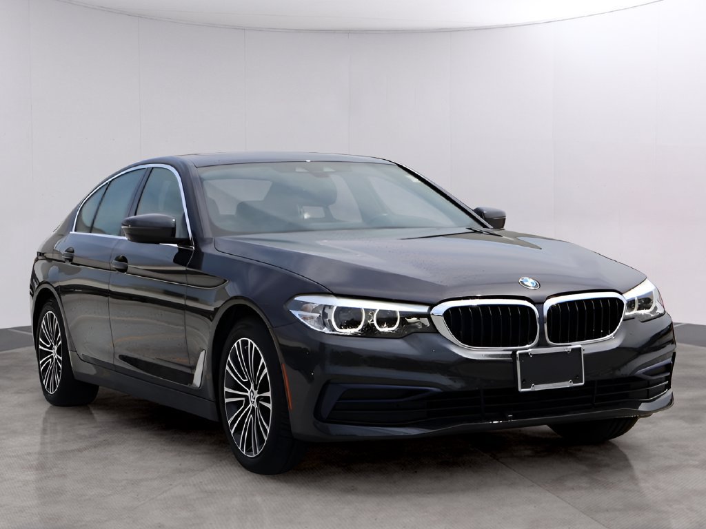 Used 2019 BMW 530i xDrive w/ Convenience Package AWD/4WD image 3