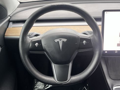 Used 2022 Tesla Model Y Long Range AWD/4WD image 20