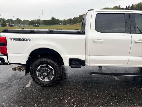 Used 2024 Ford F250 Lariat w/ Tremor Off-Road Package AWD/4WD image 4