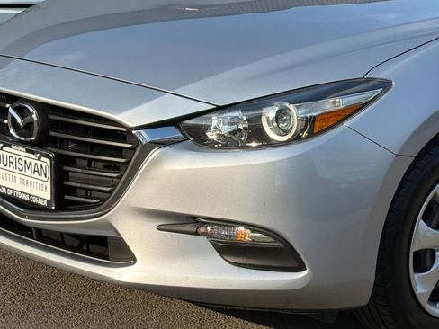 Used 2017 MAZDA MAZDA3 Sport image 29