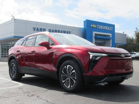 New 2025 Chevrolet Blazer EV LT image 3