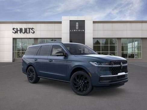 New 2025 Lincoln Navigator Reserve w/ Jet Appearance Package image 7