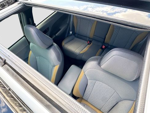 Certified 2025 Subaru Crosstrek 2.5i Sport w/ Crosstrek Mirror Package image 29