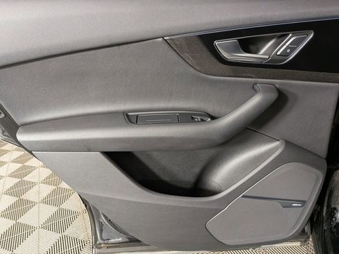 Used 2018 Audi Q7 3.0T Premium Plus w/ Premium Plus Package image 35