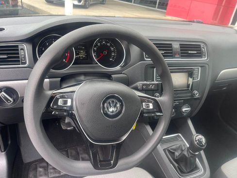 Used 2017 Volkswagen Jetta S FWD image 17