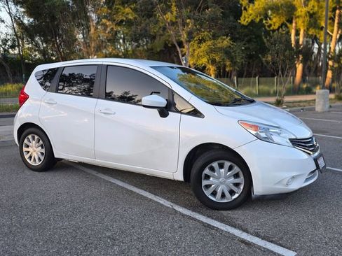 Used 2015 Nissan Versa Note S Plus FWD image 4