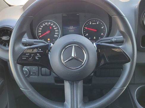 Used 2025 Mercedes-Benz Sprinter 2500 image 22
