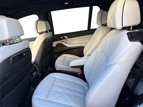 New 2026 BMW X7 xDrive40i image 10