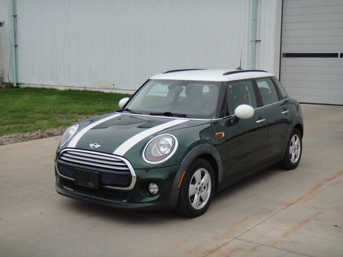 Used 2015 MINI Cooper 4-Door Hardtop FWD image 2