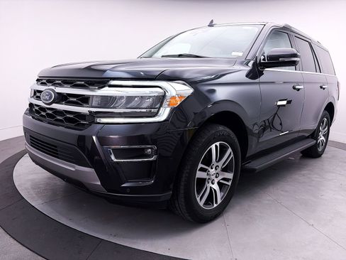 Used 2024 Ford Expedition Limited RWD image 13