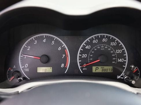Used 2011 Toyota Corolla LE FWD image 31
