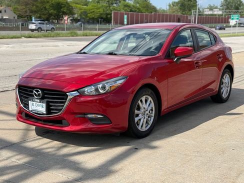 Used 2018 MAZDA MAZDA3 Sport FWD image 1