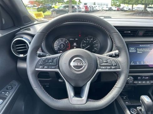 Used 2023 Nissan Kicks SR FWD image 25
