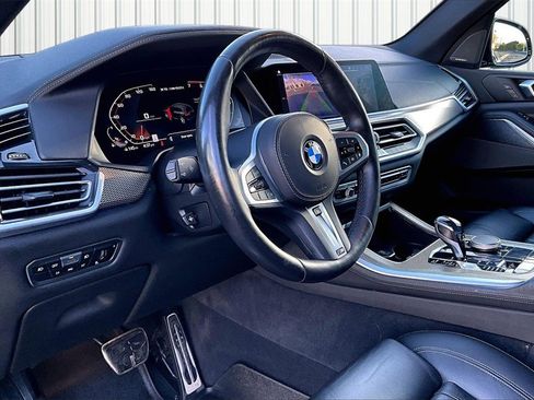 Used 2020 BMW X5 M50i w/ Premium Package image 4