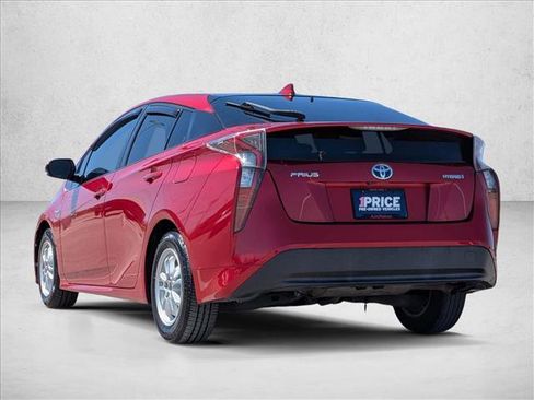 Used 2016 Toyota Prius Three image 8