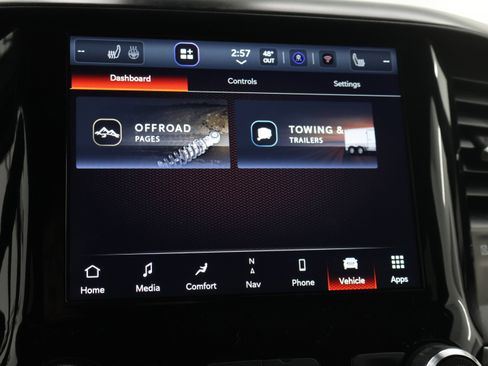 Used 2024 RAM 2500 Big Horn w/ Sport Appearance Package image 57