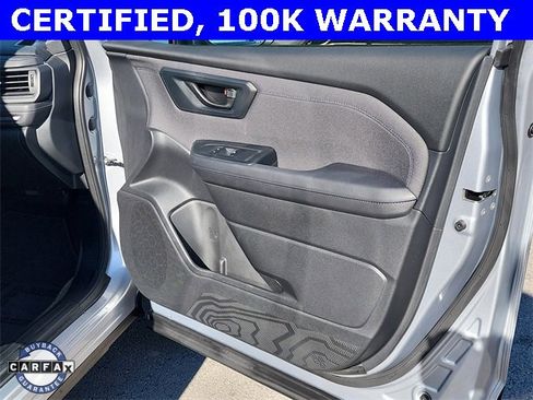 Certified 2025 Subaru Forester Premium image 17