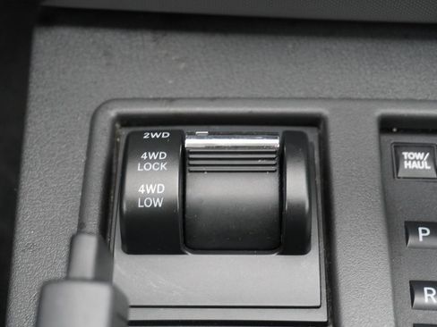 Used 2011 Jeep Liberty Sport image 15