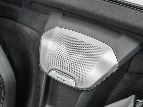 Used 2023 Chevrolet Corvette Stingray Premium Conv w/ Z51 Performance Package image 16