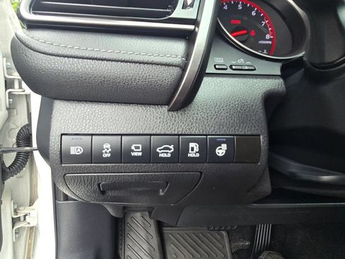 Used 2022 Toyota Camry XSE w/ Navigation Package AWD/4WD image 19