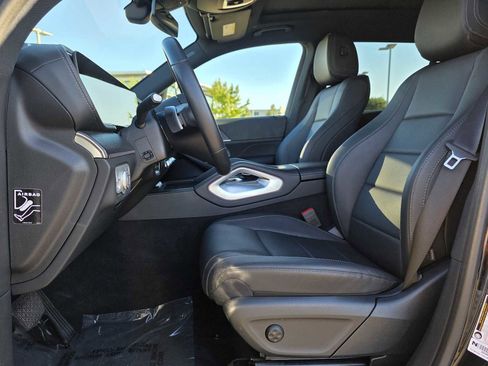 Used 2025 Mercedes-Benz GLS 450 4MATIC image 14