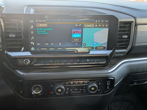 Certified 2024 Chevrolet Silverado 1500 LT image 27