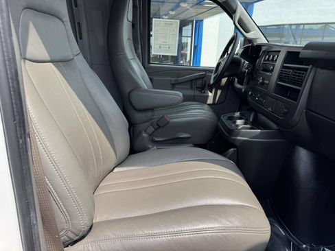Used 2024 GMC Savana 2500 w/ Driver Convenience Package RWD image 29