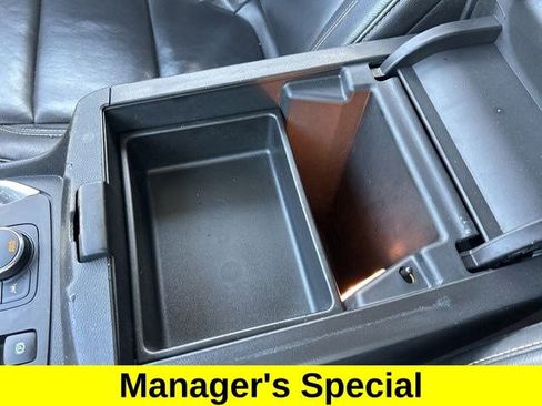 Used 2021 Chevrolet Traverse RS image 35