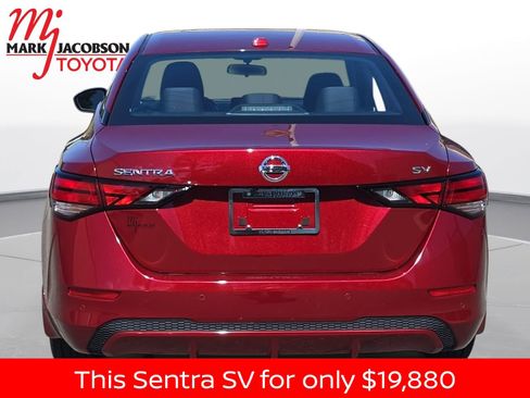 Used 2023 Nissan Sentra SV FWD image 11