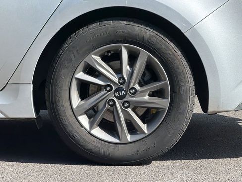 Used 2020 Kia Optima LX image 24