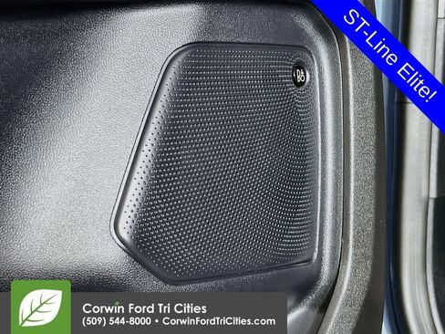 Used 2023 Ford Escape ST-Line Elite w/ Premium Technology Package AWD/4WD image 13
