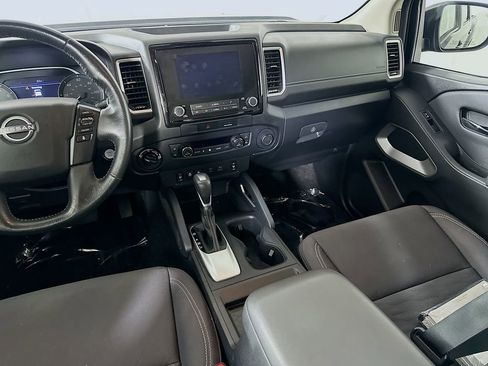 Used 2022 Nissan Frontier SV AWD/4WD image 19