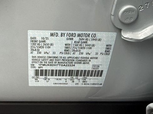 New 2026 Ford Explorer Active w/ Active Comfort Package image 20