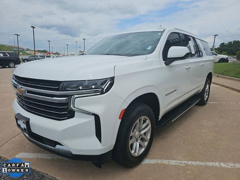 Used 2024 Chevrolet Suburban LT AWD/4WD image 8
