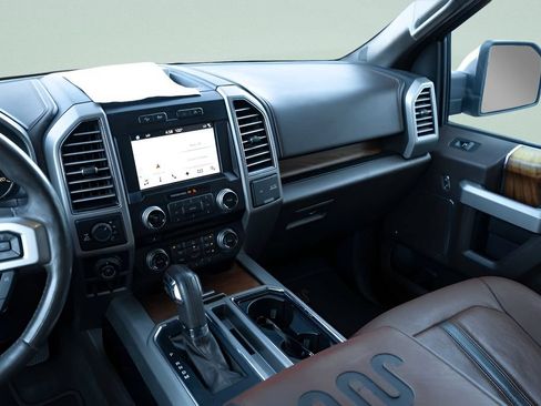 Used 2018 Ford F150 King Ranch w/ Equipment Group 601A Luxury AWD/4WD image 16