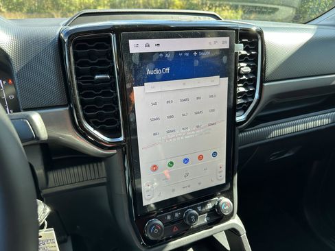 New 2025 Ford Ranger XLT w/ Equipment Group 301A High image 19