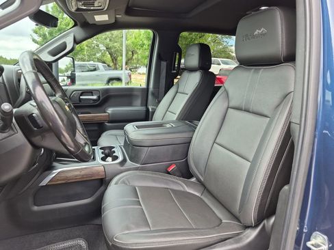 Used 2020 Chevrolet Silverado 2500 High Country w/ Z71 Off-Road Package AWD/4WD image 19
