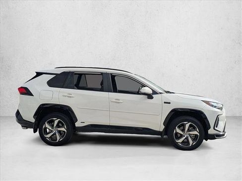 Certified 2023 Toyota RAV4 SE image 4