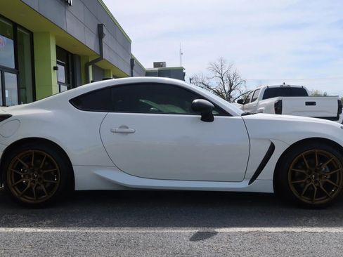 Used 2022 Toyota GR86 image 8