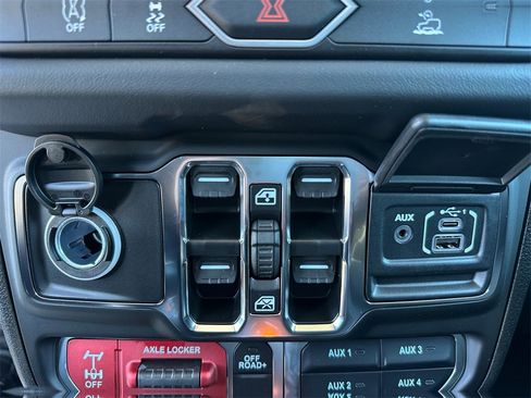 New 2026 Jeep Gladiator Mojave image 27