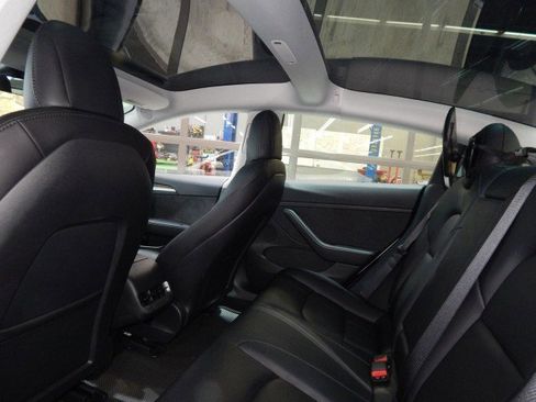 Used 2022 Tesla Model 3 Long Range image 31