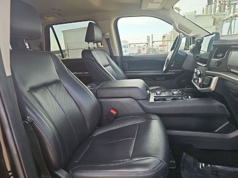 Certified 2024 Ford Expedition XLT AWD/4WD image 10