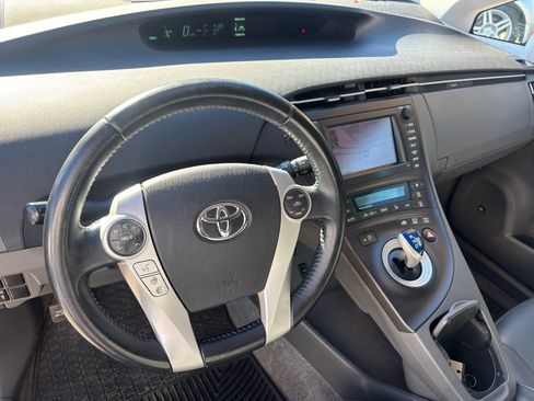 Used 2010 Toyota Prius Five image 6