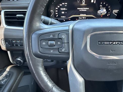 Used 2022 GMC Yukon XL Denali w/ Denali Ultimate Package image 15