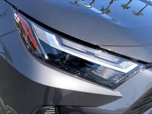 Certified 2025 Toyota RAV4 LE FWD image 27
