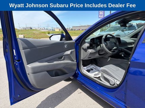 Used 2024 Hyundai Elantra SEL FWD image 14
